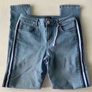 Denim colored Yest jeans